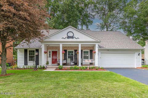 Homes For Sale - 6132 W Pembridge Drive<br/> Toledo, OH 43615
