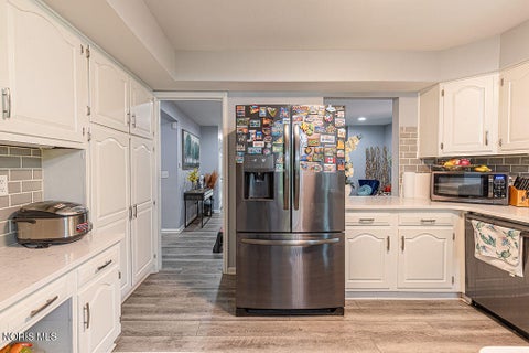 Tiny photo for 6132 W Pembridge Drive, Toledo, OH 43615 (MLS # 10011782)