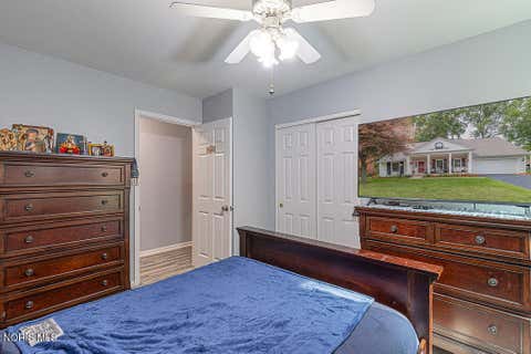 Tiny photo for 6132 W Pembridge Drive, Toledo, OH 43615 (MLS # 10011782)