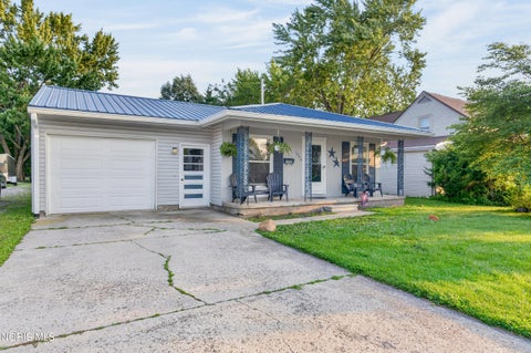 Tiny photo for 1040 E 2nd Street, Ottawa, OH 45875 (MLS # 10014014)