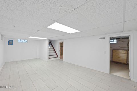 Tiny photo for 634 Nicholas Street, Toledo, OH 43609 (MLS # 10008147)