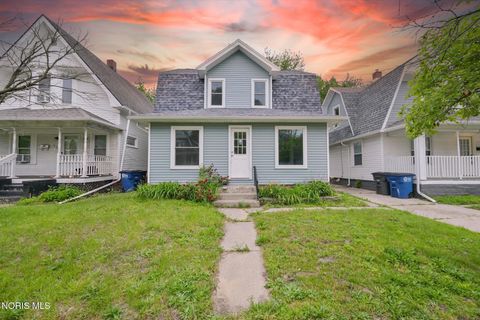 Photo of 634 Nicholas Street, Toledo, OH 43609 (MLS # 10008147)