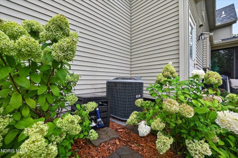 Tiny photo for 5852 Rock Hill Lane, Sylvania, OH 43560 (MLS # 10013009)