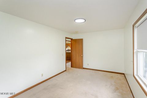 Tiny photo for 305 G Street, Pandora, OH 45877 (MLS # 10005630)
