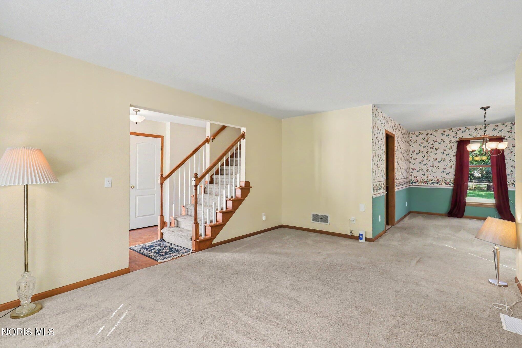 2035 Mcintosh Drive