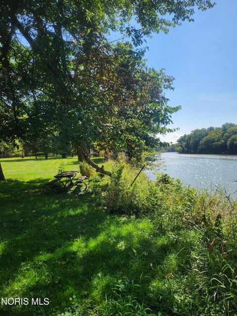 Tiny photo for 866 Summit Street, Defiance, OH 43512 (MLS # 10013028)