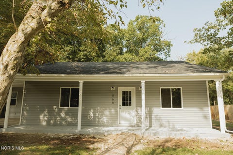Tiny photo for 866 Summit Street, Defiance, OH 43512 (MLS # 10013028)