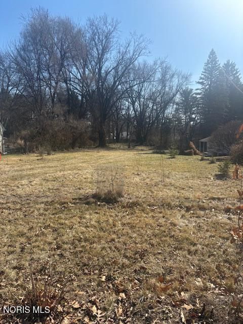 Photo of 2313 Oak Grove Place, Toledo, OH 43613 (MLS # 10004704)