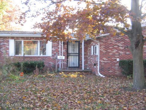 Photo of 712 Underwood Avenue, Toledo, OH 43607 (MLS # 10003545)