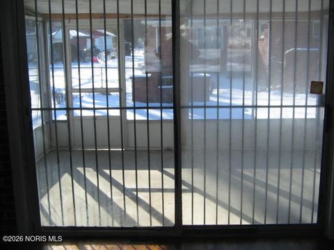 Tiny photo for 712 Underwood Avenue, Toledo, OH 43607 (MLS # 10003545)