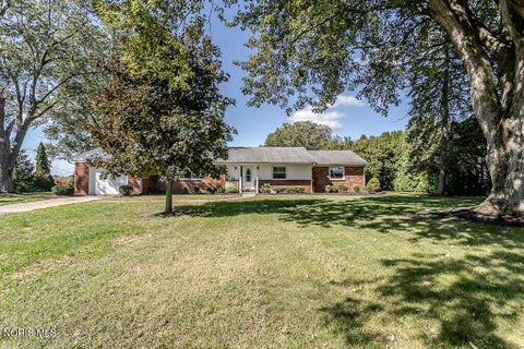Tiny photo for 3838 Albon Road, Monclova, OH 43542 (MLS # 10014046)