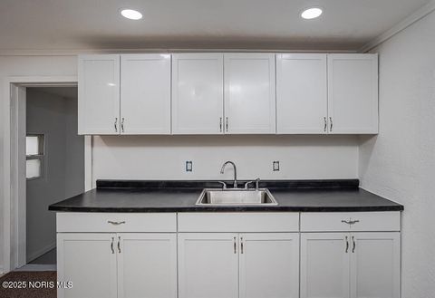 Tiny photo for 2422 N Ontario Street, Toledo, OH 43611 (MLS # 10000867)