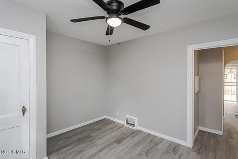 Tiny photo for 629 Cuthbert Road, Toledo, OH 43607 (MLS # 10010002)
