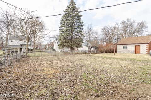 Tiny photo for 629 Cuthbert Road, Toledo, OH 43607 (MLS # 10010002)