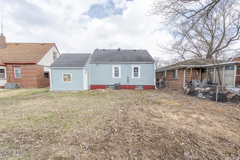 Tiny photo for 629 Cuthbert Road, Toledo, OH 43607 (MLS # 10010002)
