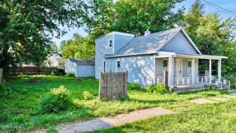 Tiny photo for 1214 Yates Street, Toledo, OH 43608 (MLS # 10011530)