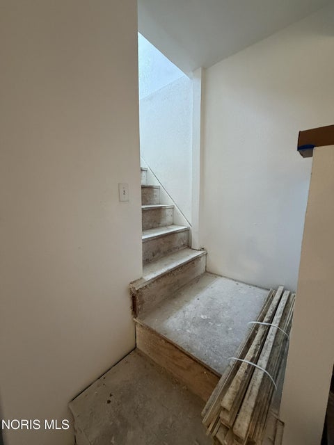 Tiny photo for 1214 Yates Street, Toledo, OH 43608 (MLS # 10011530)
