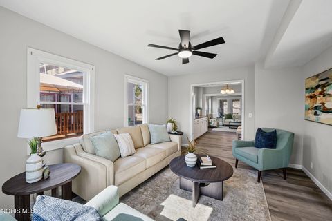 Tiny photo for 209 E Hobart Avenue, Findlay, OH 45840 (MLS # 10004491)