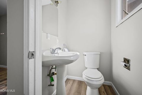 Tiny photo for 209 E Hobart Avenue, Findlay, OH 45840 (MLS # 10004491)