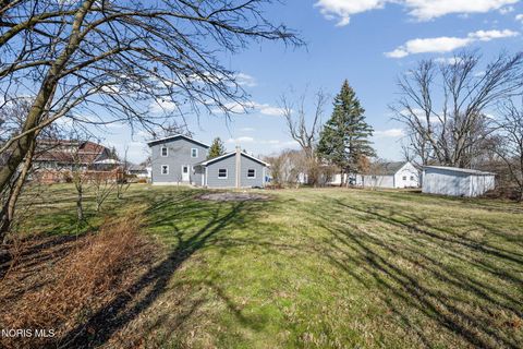 Tiny photo for 209 E Hobart Avenue, Findlay, OH 45840 (MLS # 10004491)