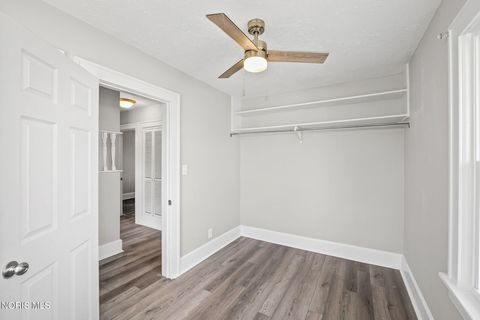 Tiny photo for 209 E Hobart Avenue, Findlay, OH 45840 (MLS # 10004491)