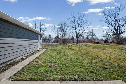 Tiny photo for 209 E Hobart Avenue, Findlay, OH 45840 (MLS # 10004491)