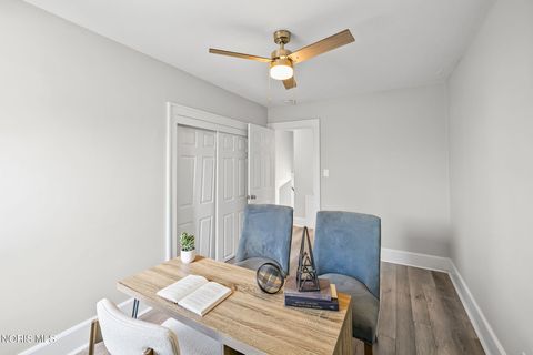 Tiny photo for 209 E Hobart Avenue, Findlay, OH 45840 (MLS # 10004491)