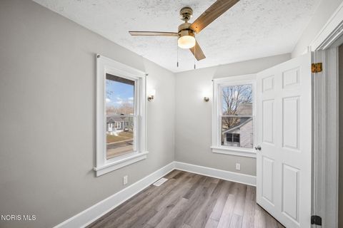 Tiny photo for 209 E Hobart Avenue, Findlay, OH 45840 (MLS # 10004491)