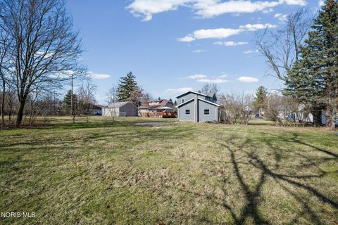 Tiny photo for 209 E Hobart Avenue, Findlay, OH 45840 (MLS # 10004491)