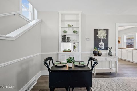 Tiny photo for 209 E Hobart Avenue, Findlay, OH 45840 (MLS # 10004491)