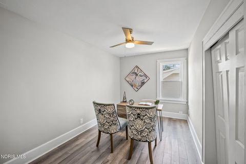 Tiny photo for 209 E Hobart Avenue, Findlay, OH 45840 (MLS # 10004491)