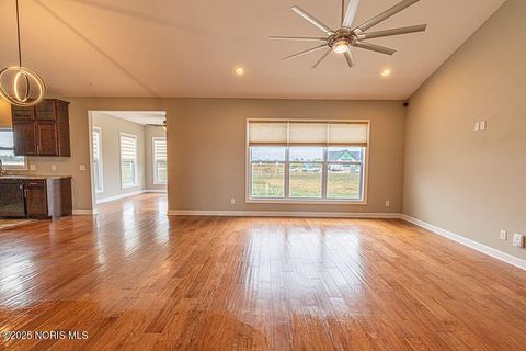 Tiny photo for 25231 John F Mccarthy Way, Perrysburg, OH 43551 (MLS # 10000410)