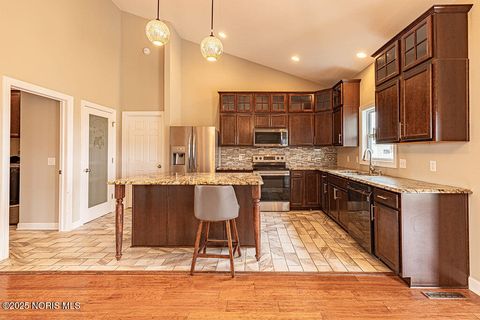 Tiny photo for 25231 John F Mccarthy Way, Perrysburg, OH 43551 (MLS # 10000410)