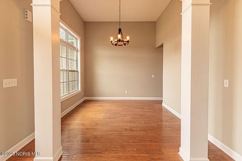 Tiny photo for 25231 John F Mccarthy Way, Perrysburg, OH 43551 (MLS # 10000410)