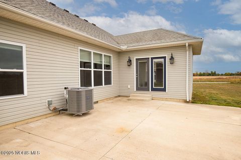 Tiny photo for 25231 John F Mccarthy Way, Perrysburg, OH 43551 (MLS # 10000410)