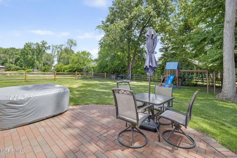 Tiny photo for 3716 Hampstead Drive, Sylvania, OH 43560 (MLS # 10010562)