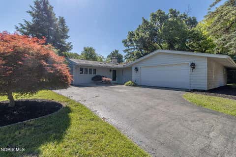 Homes For Sale - 3507 Queenswood Boulevard<br/> Toledo, OH 43606