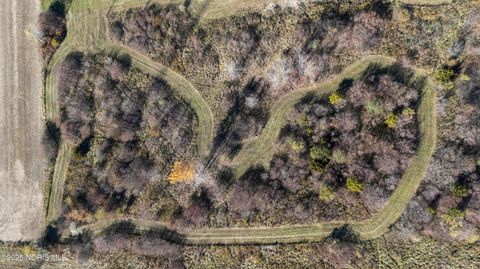 Tiny photo for 1031 N Cousino Road, Oregon, OH 43616 (MLS # 10000905)