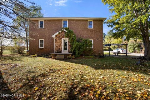 Photo of 1031 N Cousino Road, Oregon, OH 43616 (MLS # 10000905)