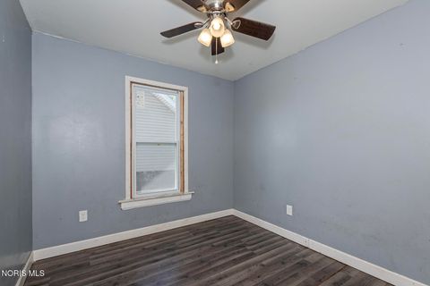 Tiny photo for 3923 Burnham Avenue, Toledo, OH 43612 (MLS # 10007620)