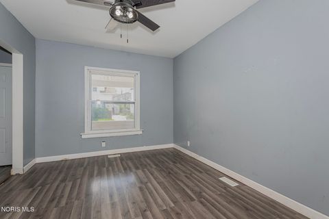 Tiny photo for 3923 Burnham Avenue, Toledo, OH 43612 (MLS # 10007620)