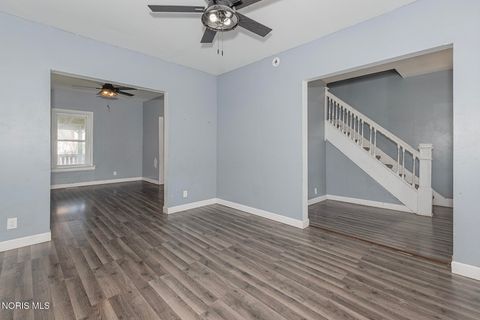 Tiny photo for 3923 Burnham Avenue, Toledo, OH 43612 (MLS # 10007620)
