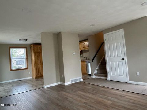 Tiny photo for 1920 Northwyck Drive, Toledo, OH 43611 (MLS # 10007740)
