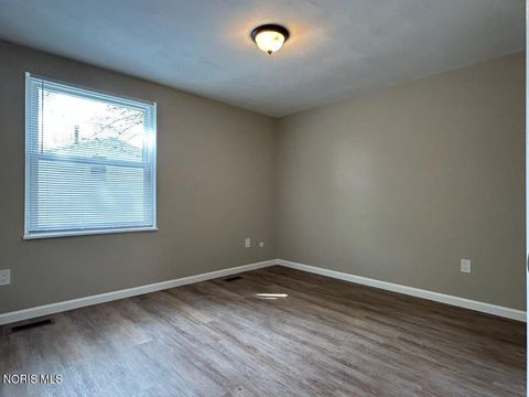 Tiny photo for 1920 Northwyck Drive, Toledo, OH 43611 (MLS # 10007740)