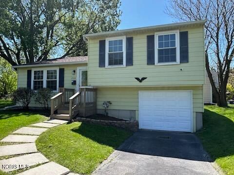 Tiny photo for 1920 Northwyck Drive, Toledo, OH 43611 (MLS # 10007740)