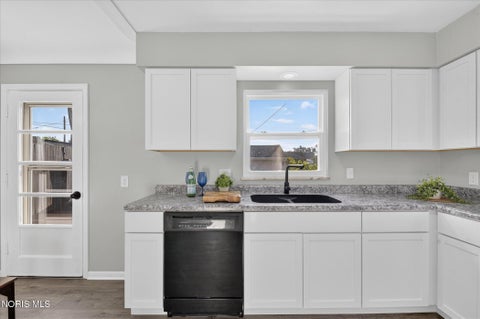 Tiny photo for 4458 288th Street, Toledo, OH 43611 (MLS # 10013298)