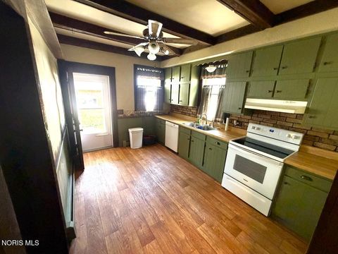 Tiny photo for 1404 Shelby Street, Sandusky, OH 44870 (MLS # 10010342)