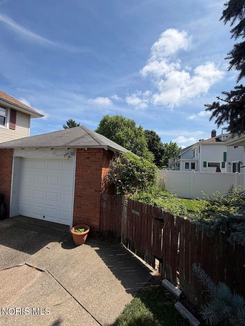 Tiny photo for 1404 Shelby Street, Sandusky, OH 44870 (MLS # 10010342)
