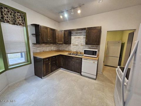 Tiny photo for 212 S Michigan Avenue, Edgerton, OH 43517 (MLS # 10004496)