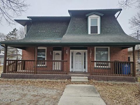 Photo of 212 S Michigan Avenue, Edgerton, OH 43517 (MLS # 10004496)